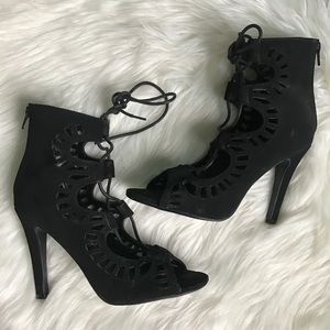 "Giuseppe" Black Lace Up Heel